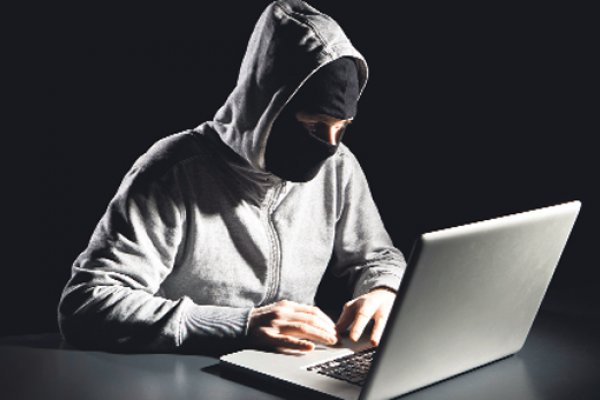 "Beyaz hackerlar" bayrak için yarıştı