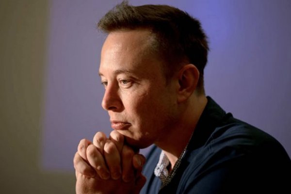 Musk: 2008'de iflasın eşiğinden döndüm