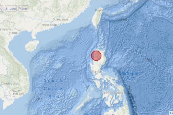 Filipinler'de 7 büyüklüğünde deprem meydana geldi