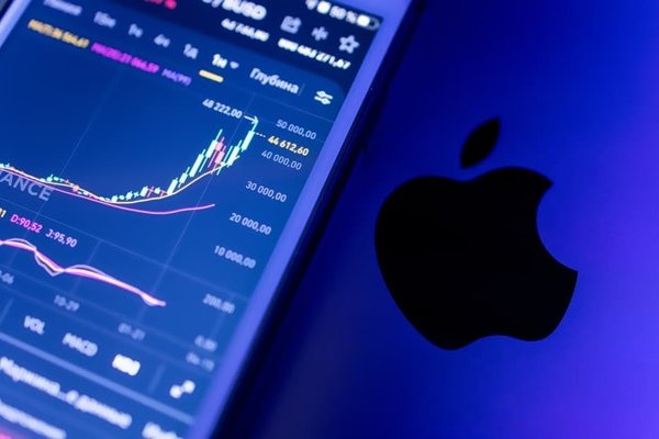 Buffet'ın Apple hisse satışı S&P 500'ü nasıl etkileyecek