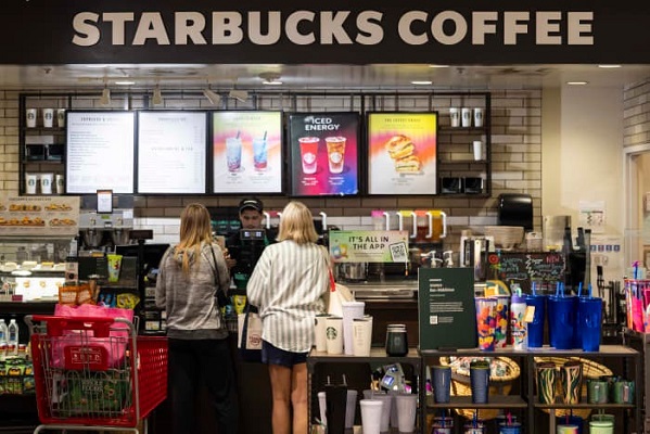 Starbucks'ta kökten değişiklikler işe yarayacak mı?