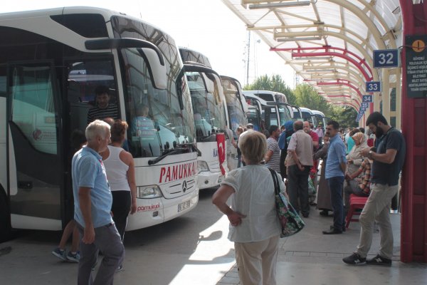 İzni iptal olan memura kötü haber