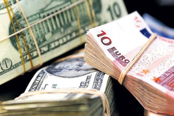 Dolar/TL güne yatay başladı