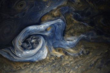 NASA'nın Juno uydusu Jüpiter'deki dev fırtınayı görüntüledi