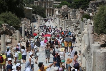 Turizmde 40 milyon hedefi aşıldı: En çok turist Rusya’dan geldi