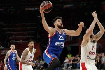 Anadolu Efes THY Avrupa Ligi ikincisi oldu