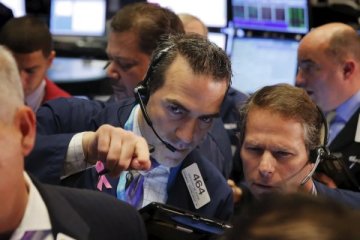 Dow Jones, S&P 500 ve Nasdaq haftanın son işlem günü yükselişle açıldı
