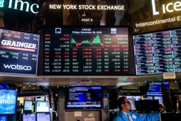 Dow Jones, kayıpla, S&P 500 ve Nasdaq yükselişle kapanış yaptı