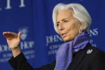 Lagarde: ECB politikası kademeli değişecek