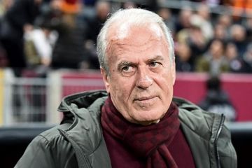 Mustafa Denizli saatlerce darp edildi